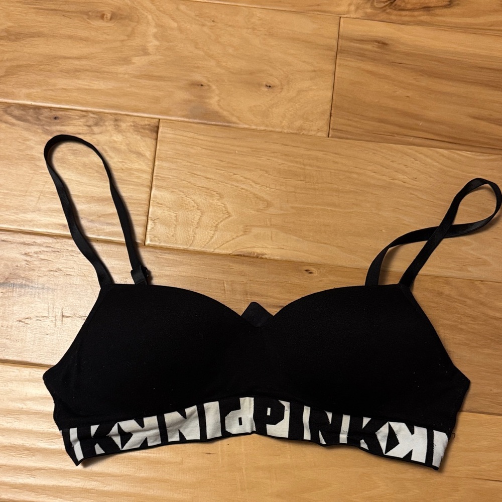 PINK Victoria's Secret Lightly Lined Bralette